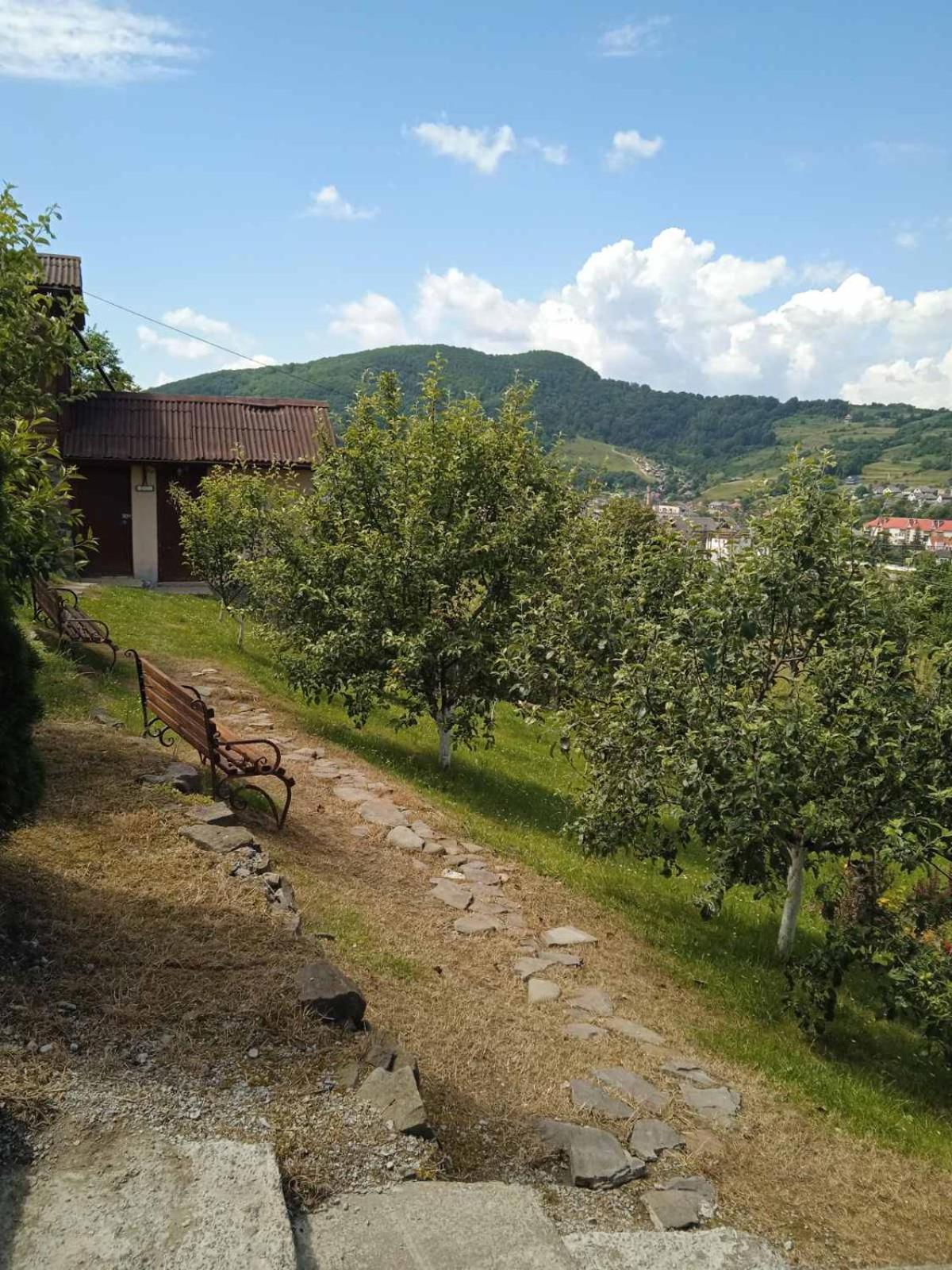 У Софії Hotel Volovets Eksteriør billede
